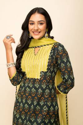 Black colour beautiful girlish style partywear ethnic dress 3