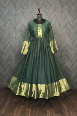 Girlish green colour Woven golden jari patta designer ethnic chiffon fabric partywear gown 2