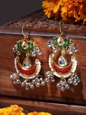 Red & green drop earring with kundan &  pearls 2