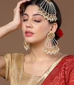 Cream & green passa head jewellery with kundan &  pearls