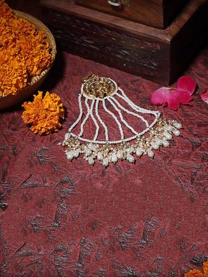 Cream & green passa head jewellery with kundan &  pearls 2