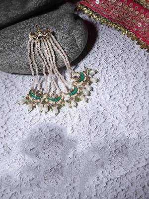 Green & cream passa head jewellery with kundan &  pearls 2