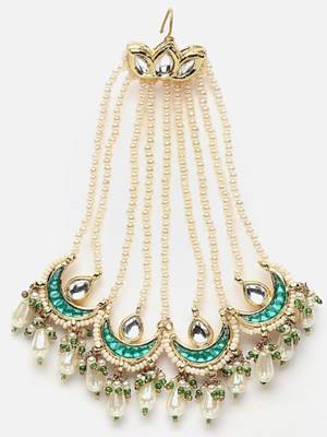 Green & cream passa head jewellery with kundan &  pearls 4
