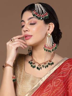 Pink & green passa head jewellery with kundan &  pearls 1