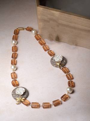 Orange & brown haar necklace with pearls &  natural stones 2