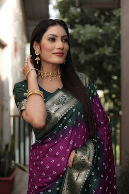 Purple And Green Woven Design Bandhej silk blend Saree With Blouse 4