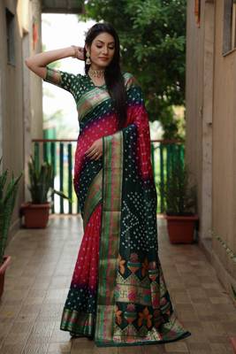 Pink And Green Woven Design Bandhej silk blend Saree With Blouse 3