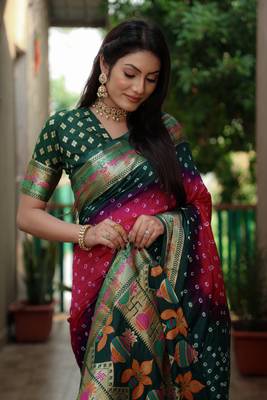 Pink And Green Woven Design Bandhej silk blend Saree With Blouse 4