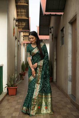 Green Woven Design Bandhej silk blend Saree With Blouse 1