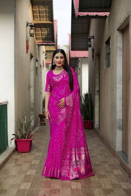 Pink Woven Design Bandhej silk blend Saree With Blouse 1