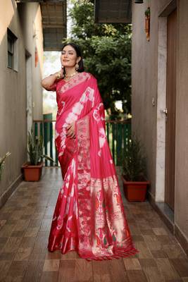 Pink Woven Design Shibori silk blend Saree With Blouse 2