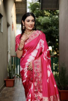 Pink Woven Design Shibori silk blend Saree With Blouse 4