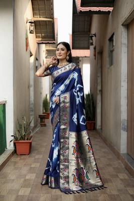 Navy Blue Woven Design Shibori silk blend Saree With Blouse 2