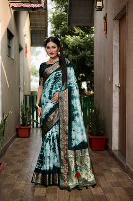 Green Woven Design Shibori silk blend Saree With Blouse 1