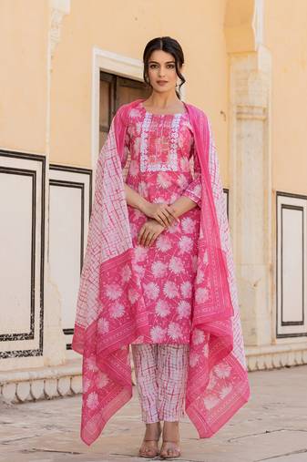  pink floral print straight kurta trouser and dupatta set