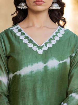  green tie dye lace-work yoke and boder straight kurta and trouser set 4