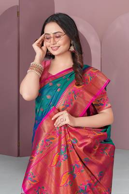 Green with pink original meenakari paithani silk zari woven saree 5