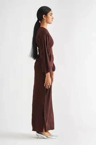 Wine moss crepe tops