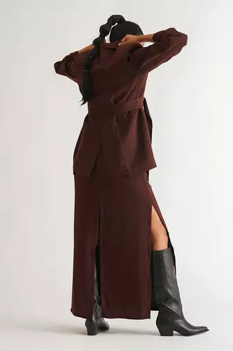 Wine moss crepe tops