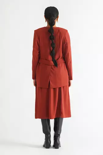 Warm red moss crepe tops