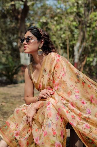 Light Yellow Organza Floral Print Zari Border Saree With Unstitched Blouse Piece