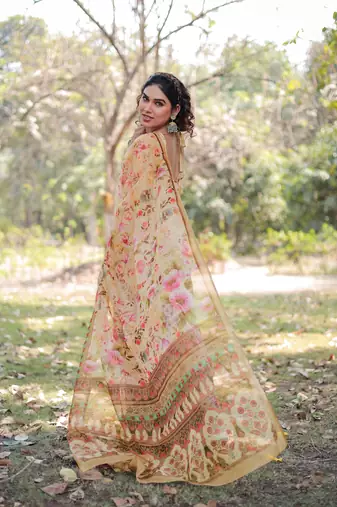 Light Yellow Organza Floral Print Zari Border Saree With Unstitched Blouse Piece