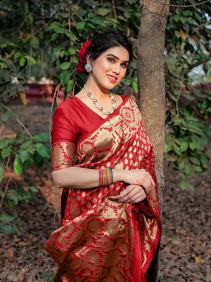 Red Silk Blend Golden Zari Woven Border Saree With Unstitched Blouse Piece 1