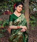 Green Silk Blend Golden Zari Woven Border Saree With Unstitched Blouse Piece