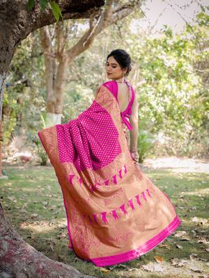 Rani Pink Silk Blend Golden Zari Woven Border Saree With Unstitched Blouse Piece 4
