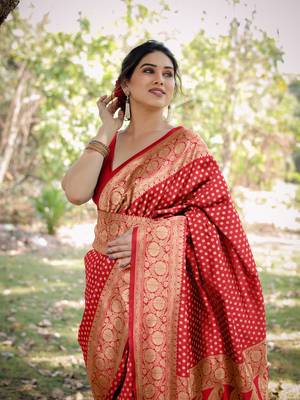 Red Silk Blend Golden Zari Woven Border Saree With Unstitched Blouse Piece 1