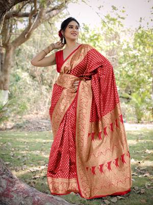 Red Silk Blend Golden Zari Woven Border Saree With Unstitched Blouse Piece 2