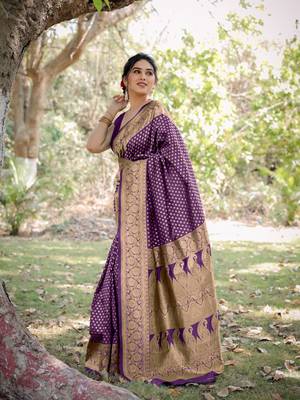 Purple Silk Blend Golden Zari Woven Border Saree With Unstitched Blouse Piece 3
