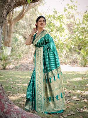 Teal silk blend golden zari woven border saree with unstitched blouse piece 3