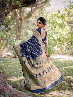 Navy Blue Silk Blend Golden Zari Woven Border Saree With Unstitched Blouse Piece 4