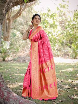 Pink Silk Blend Golden Zari Woven Border Saree With Unstitched Blouse Piece 3
