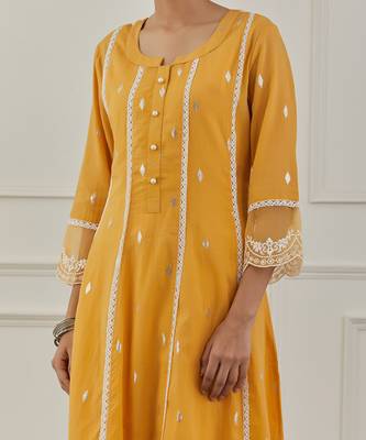 Yellow lurex cotton embroidered anarkali set 5