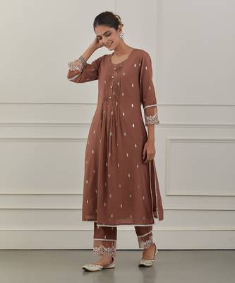 Maroon lurex cotton embroidered kurta set 2