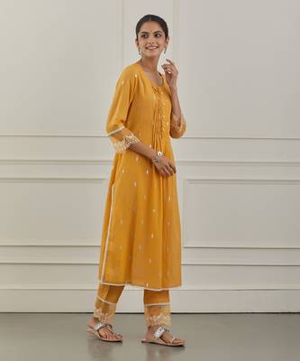 Yellow lurex cotton embroidered kurta set 3
