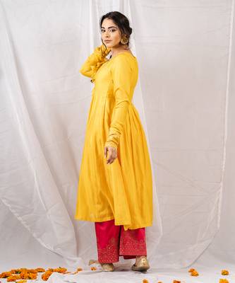 Yellow silk chanderi embroidered anarkali set 4