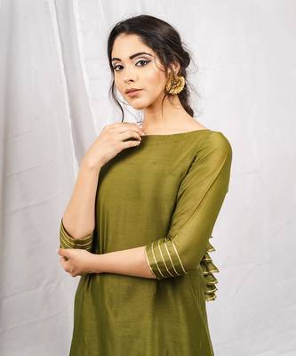 Olive green embroidered a-line kurta set 4