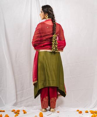 Olive green embroidered a-line kurta set 5