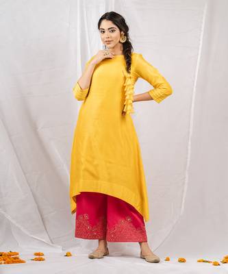 Yellow silk chanderi embroidered kurta set 2