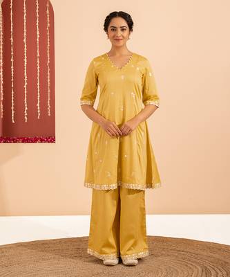 Yellow cotton silk embroidered kurta set 3