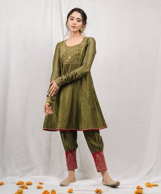 Olive green embroidered  short anarkali kurta set 2