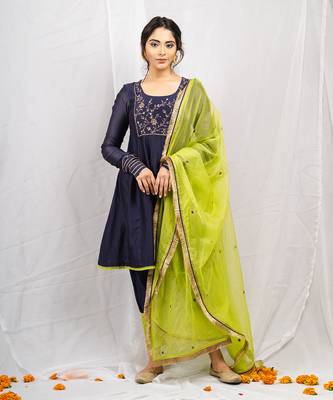 Navy blue embroidered  short anarkali kurta set 1