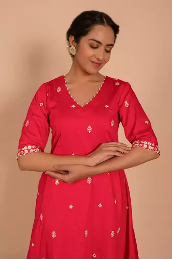 Magenta cotton silk embroidered kurta set