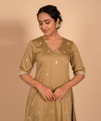 Olive green cotton silk embroidered kurta set 4