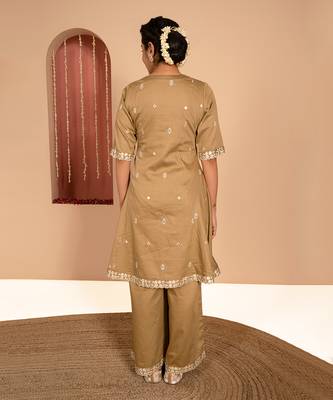Olive green cotton silk embroidered kurta set 5