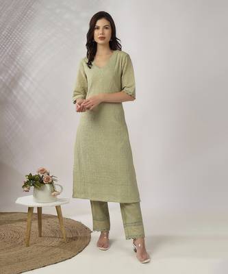 Pale green embroidered straight kurta set 2