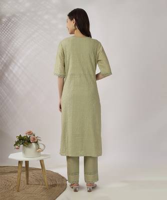 Pale green embroidered straight kurta set 4